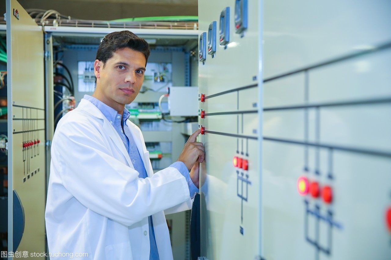 研究員。低壓微網絡。用于智能電網和智能電表的測試和證書服務。電力電子設備認證。技術服務行業。tecnaliaresearch&innovationbizkaiabasquecountry,西班牙。